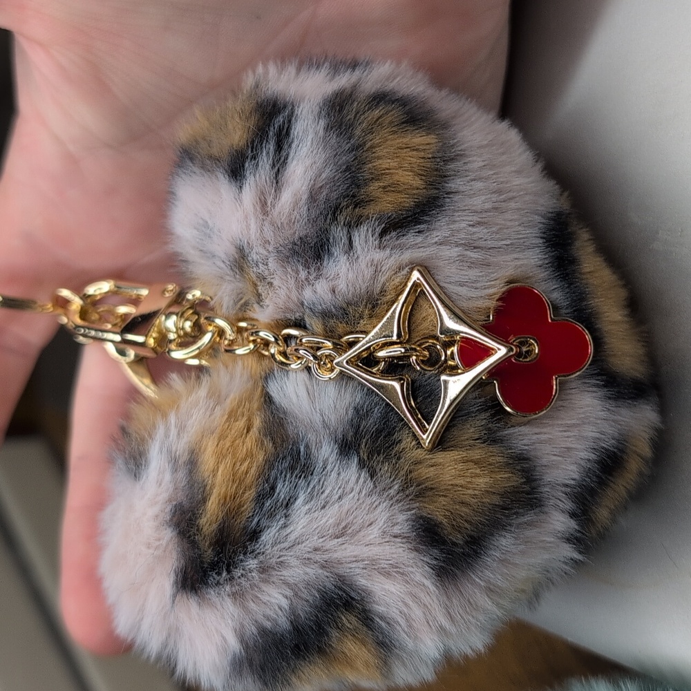 Heart Fluff Keychain! VALENTINES DAY SPECIAL!